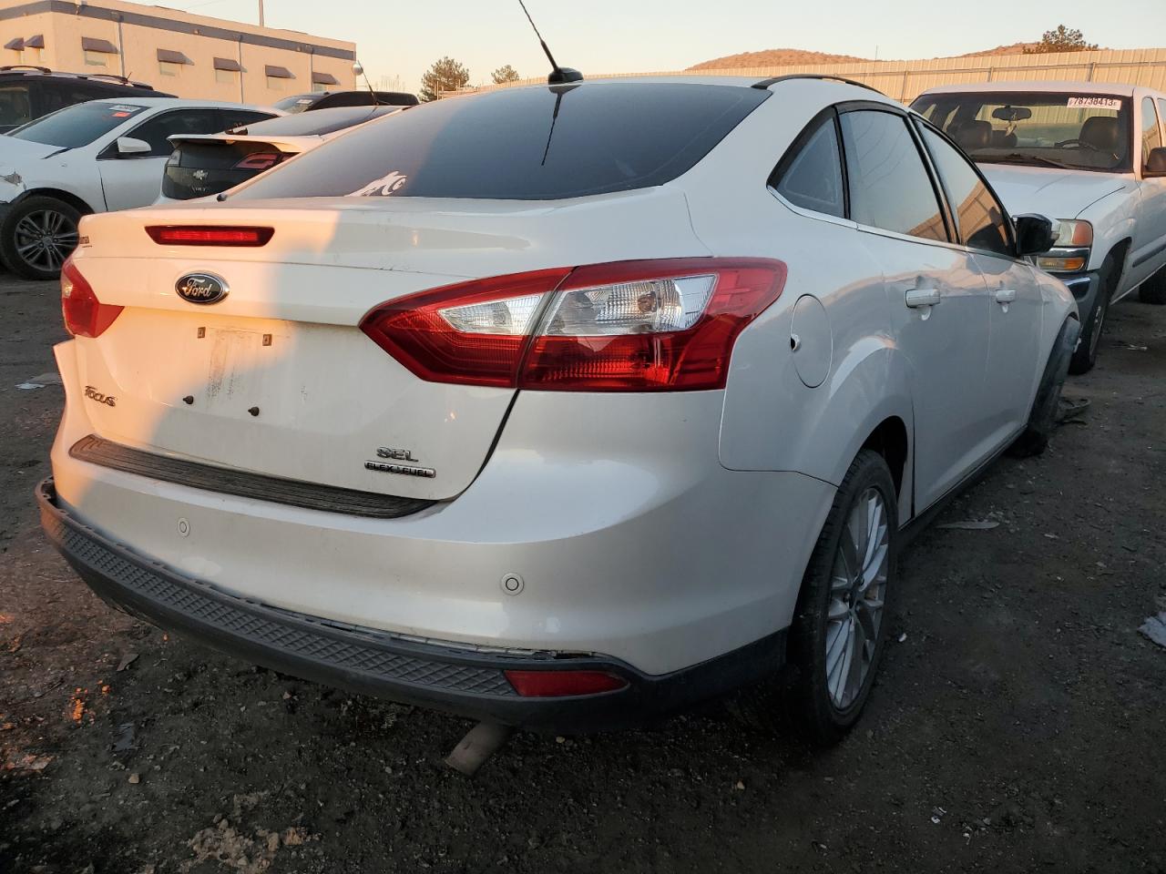Obraz 3 z 2012 FORD FOCUS SEL 2012 z VIN 1FAHP3H23CL451096