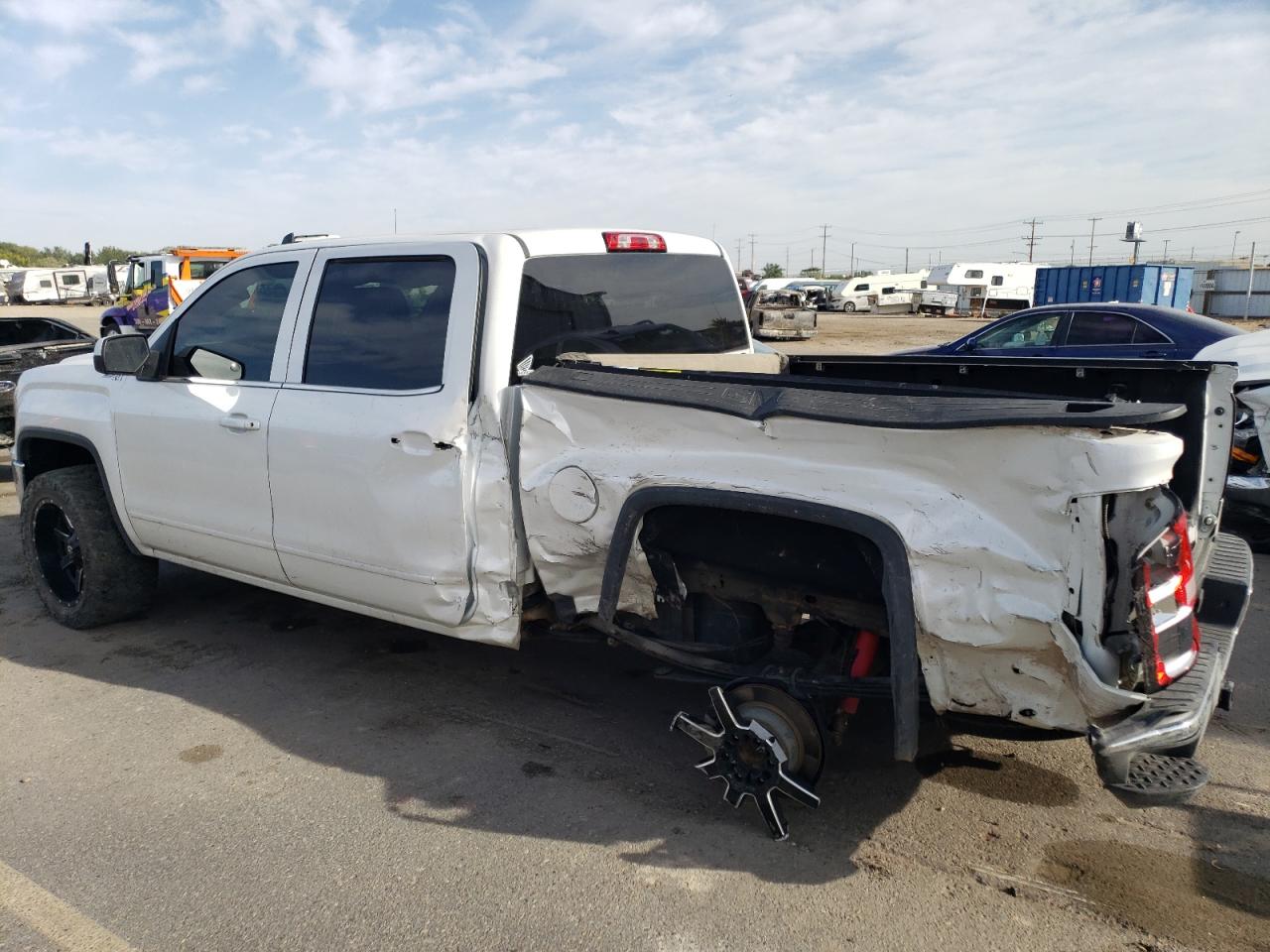Obraz 2 z 2017 GMC SIERRA K1500 SLE 2017 z VIN 3GTU2MECXHG151859