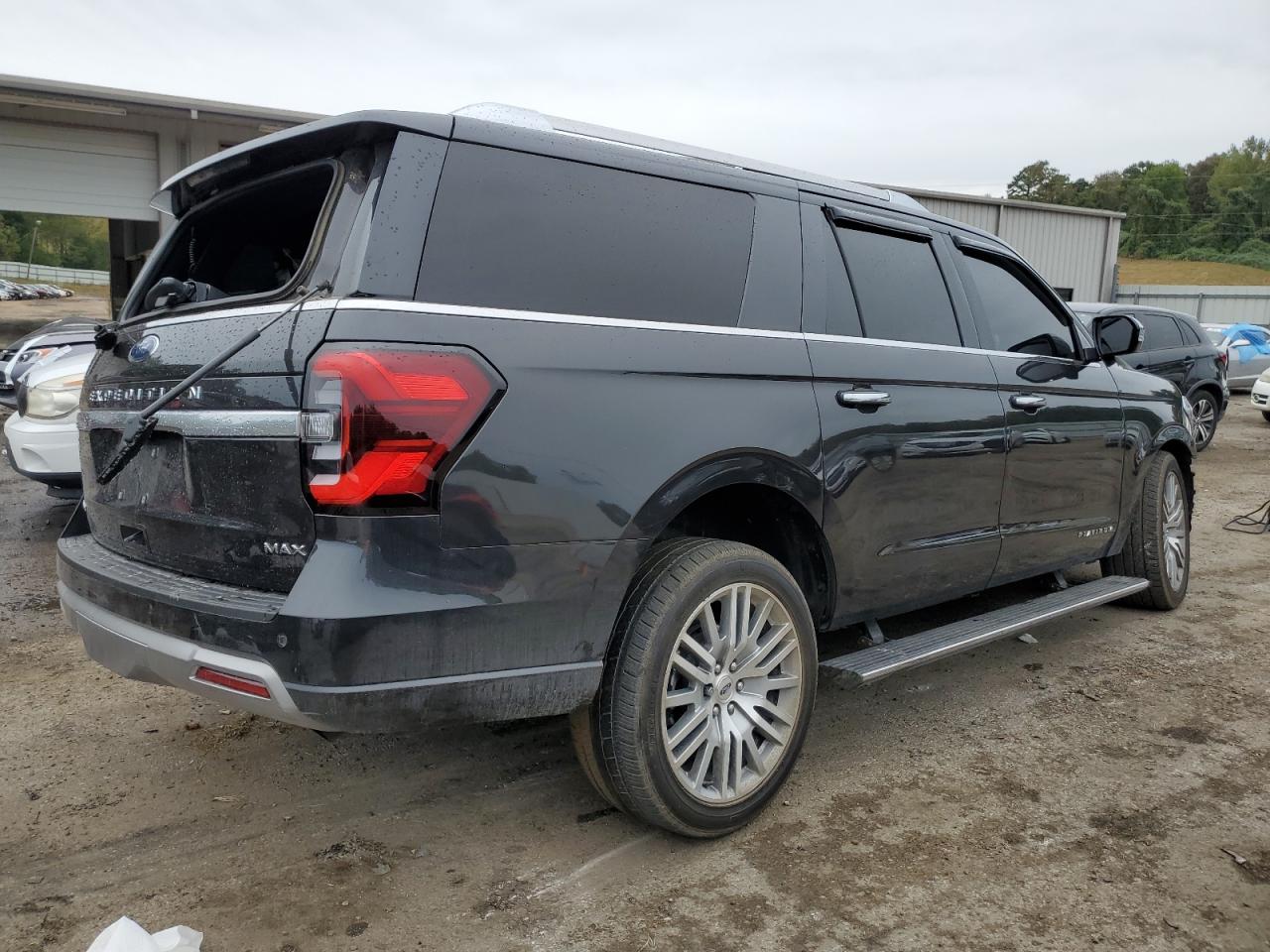 Obraz 3 z 2023 FORD EXPEDITION MAX PLATINUM 2023 z VIN 1FMJK1L87PEA08675