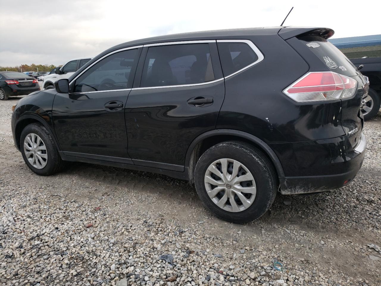 Obraz 2 z 2016 NISSAN ROGUE S 2016 z VIN KNMAT2MT4GP724982