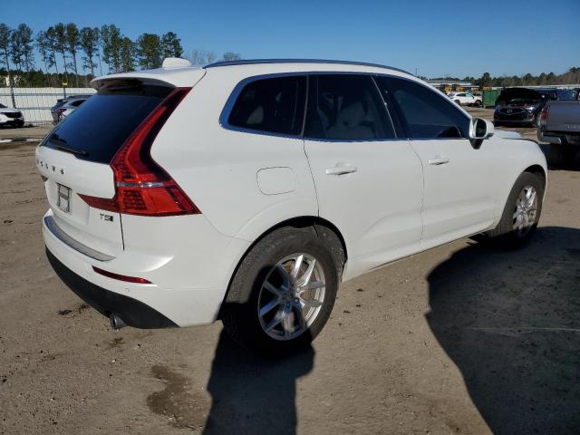 Image 3 of 2021 VOLVO XC60 T5 MOMENTUM 2021 with VIN YV4102RK7M1690122