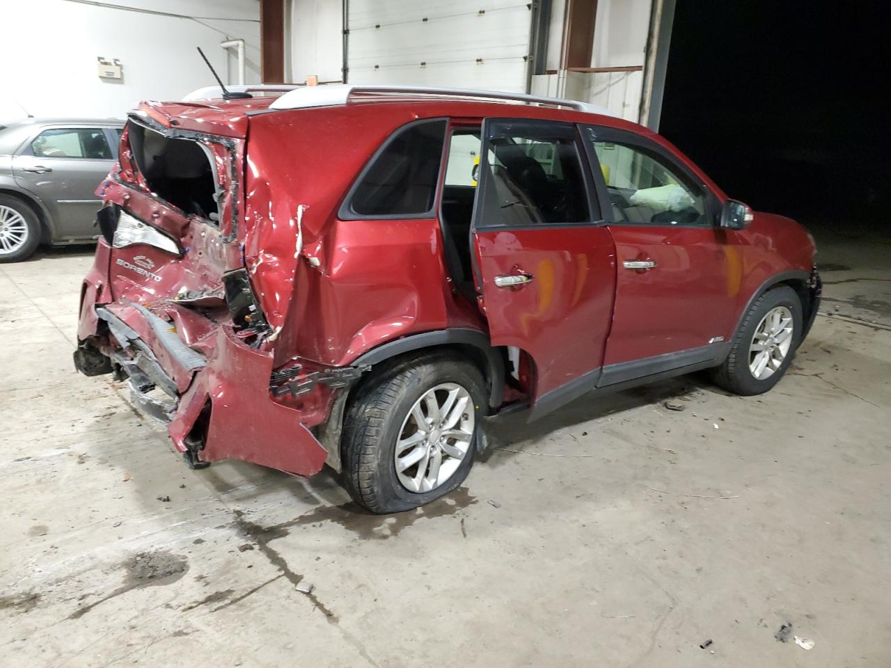 Image 3 of 2015 KIA SORENTO LX 2015 with VIN 5XYKTDA75FG569609