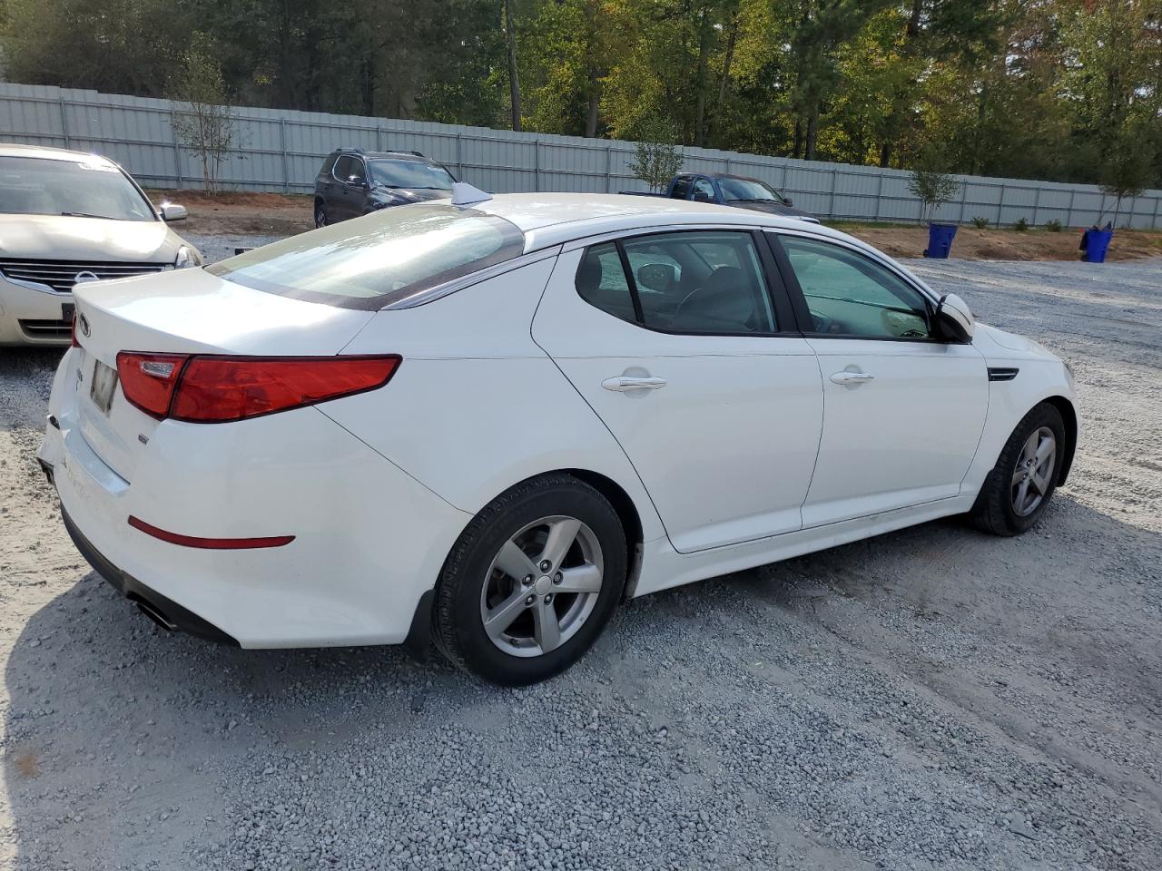 Image 3 of 2014 KIA OPTIMA LX 2014 with VIN 5XXGM4A75EG271938