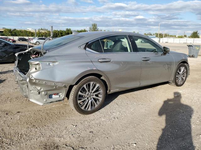 Obraz 3 z 2019 LEXUS ES 300H 2019 z VIN JTHB21B16K2023268
