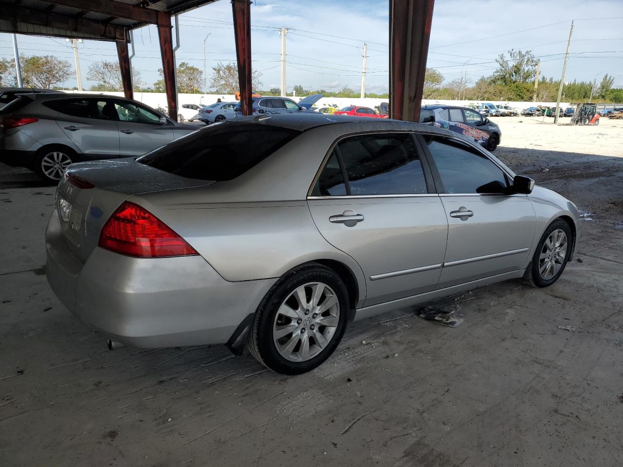 Изображение 3 2006 HONDA ACCORD EX 2006 с VIN 1HGCM66586A036336