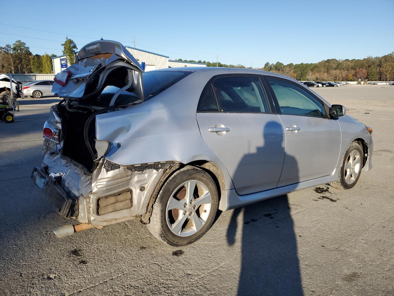 Obraz 3 z 2011 TOYOTA COROLLA BASE 2011 z VIN 2T1BU4EE4BC566941