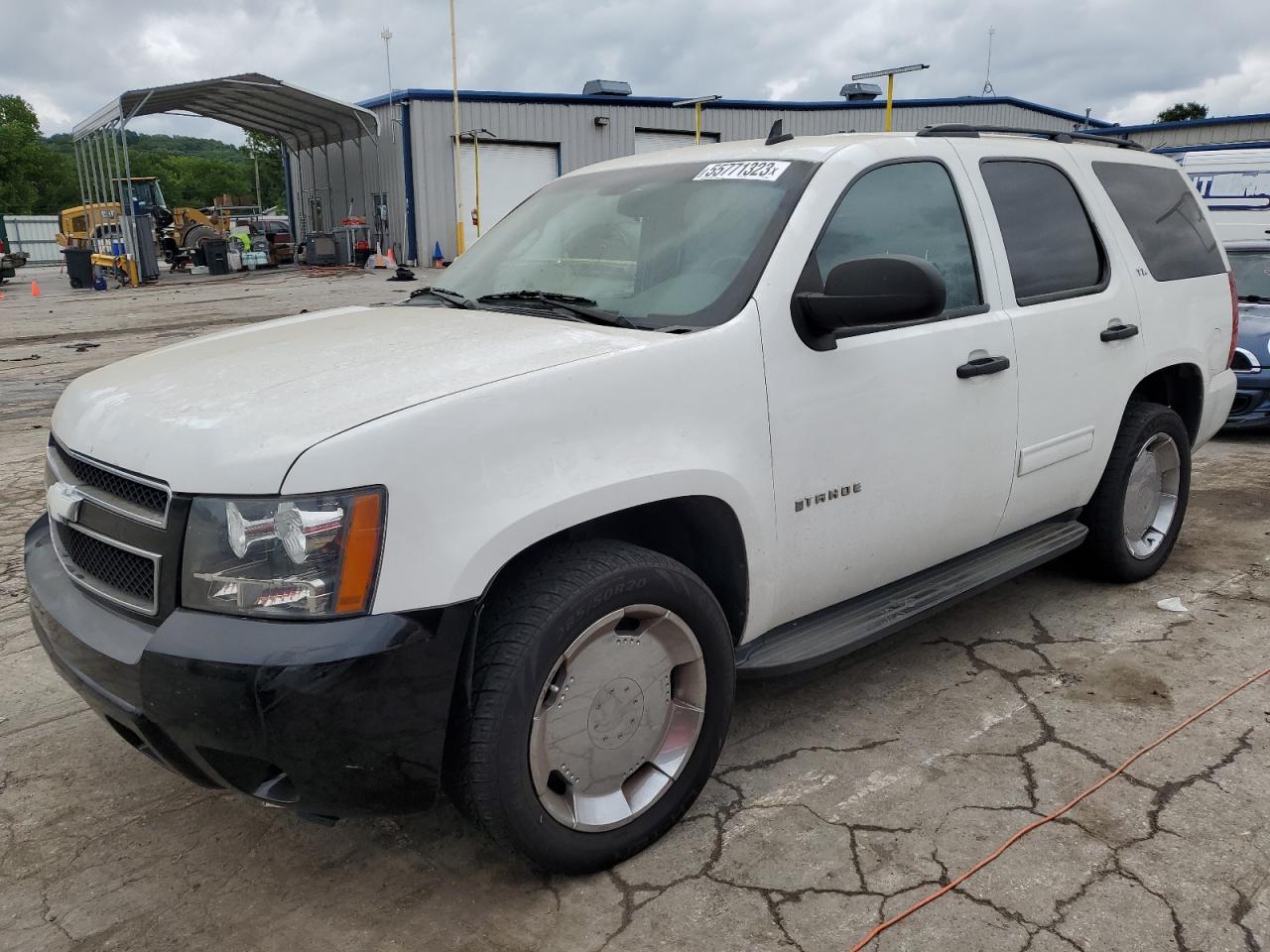 Изображение 1 2009 CHEVROLET TAHOE C1500  LS 2009 с VIN 1GNFC13C89R258215