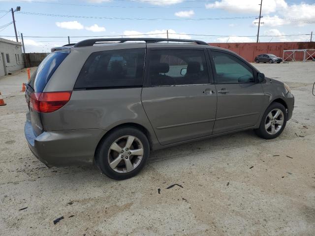 Obraz 3 z 2004 TOYOTA SIENNA CE 2004 z VIN 5TDZA23C64S144869