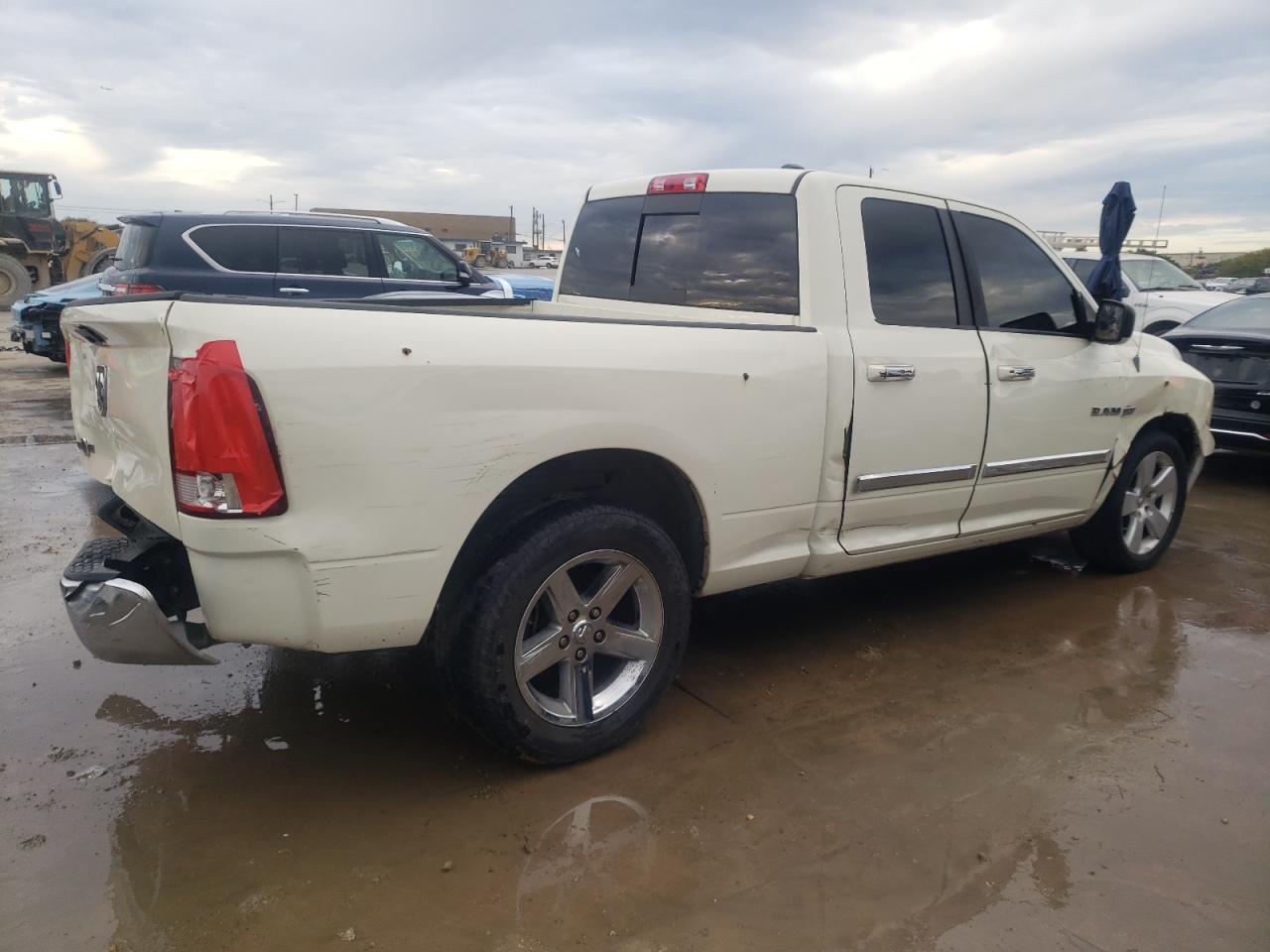 Изображение 3 2010 DODGE RAM 1500  2010 с VIN 1D7RB1GTXAS225982