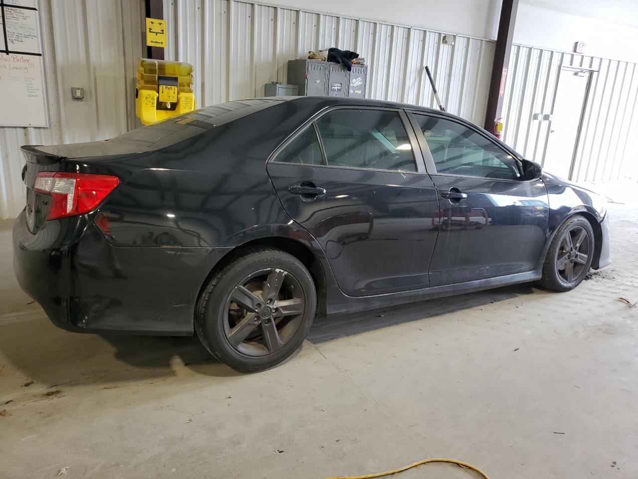 Изображение 3 2014 TOYOTA CAMRY L 2014 с VIN 4T1BF1FK2EU357360