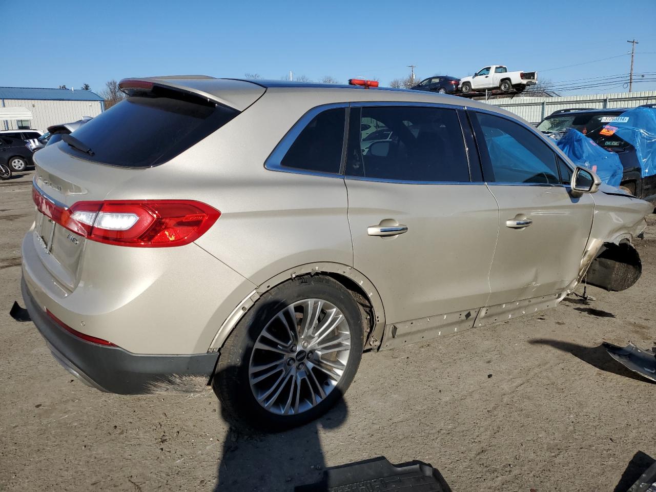 Image 3 of 2017 LINCOLN MKX RESERVE 2017 with VIN 2LMPJ8LR1HBL12441