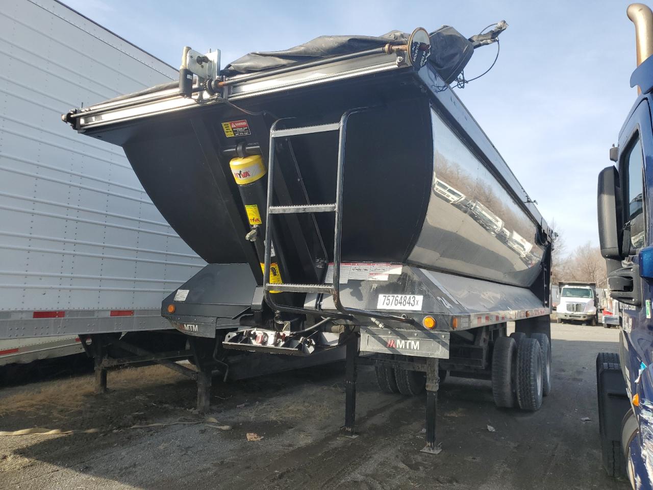 Image 2 of 2019 OTHER OTHER 2019 with VIN 4M9DS262XK1017204