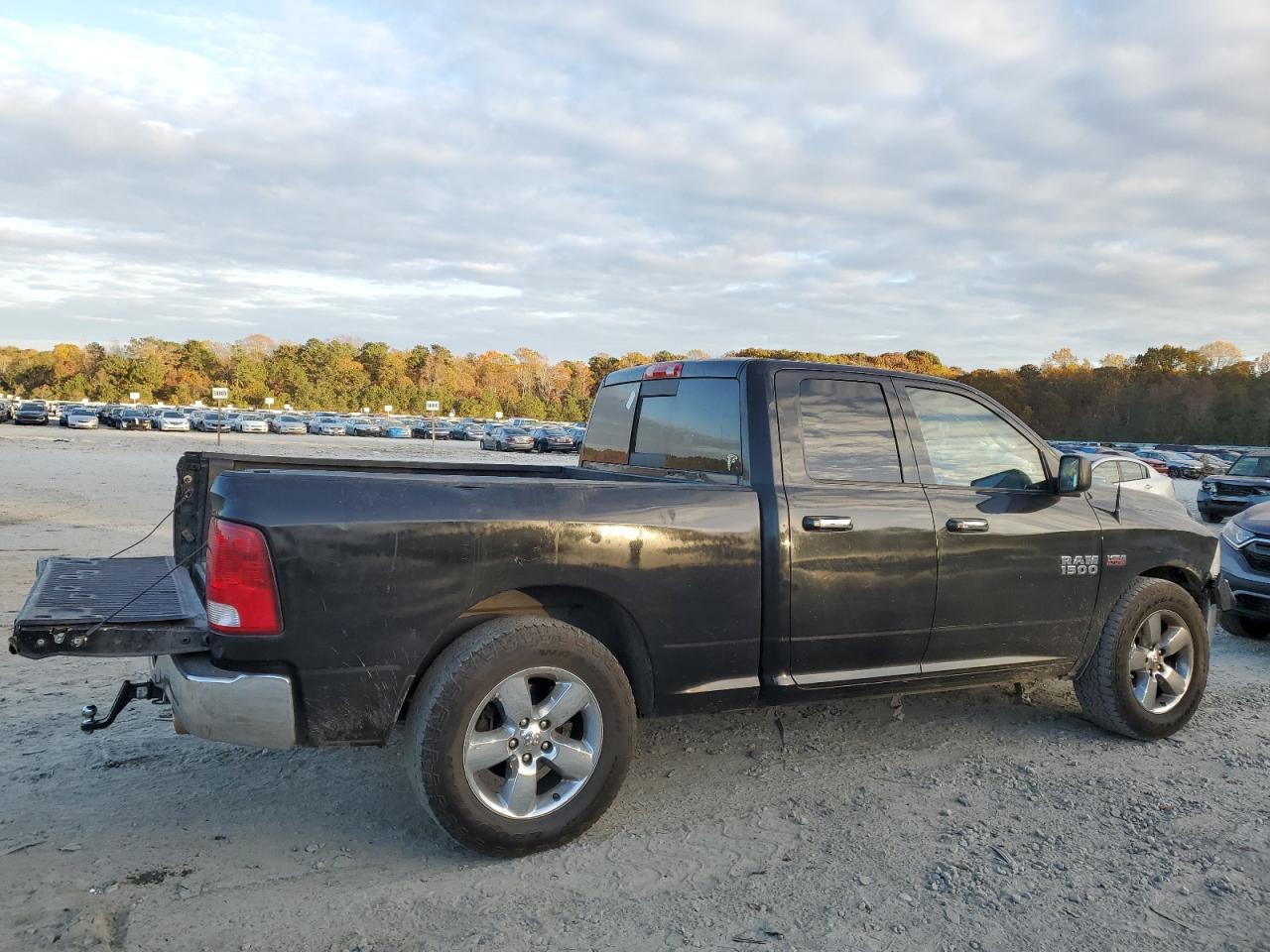 Image 3 of 2016 RAM 1500 SLT 2016 with VIN 1C6RR6GT9GS326711