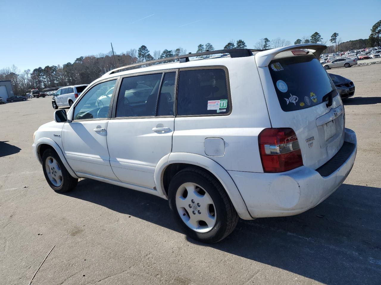 Image 2 of 2004 TOYOTA HIGHLANDER BASE 2004 with VIN JTEDP21A840033846