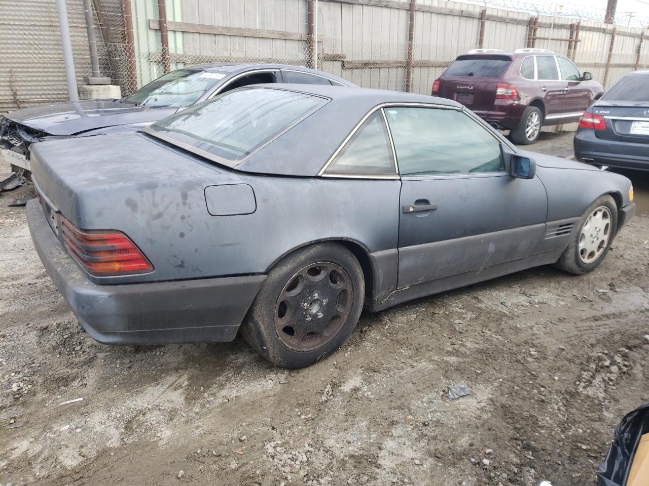 Image 3 of 1995 MERCEDES-BENZ SL 320 1995 with VIN WDBFA63E0SF124558