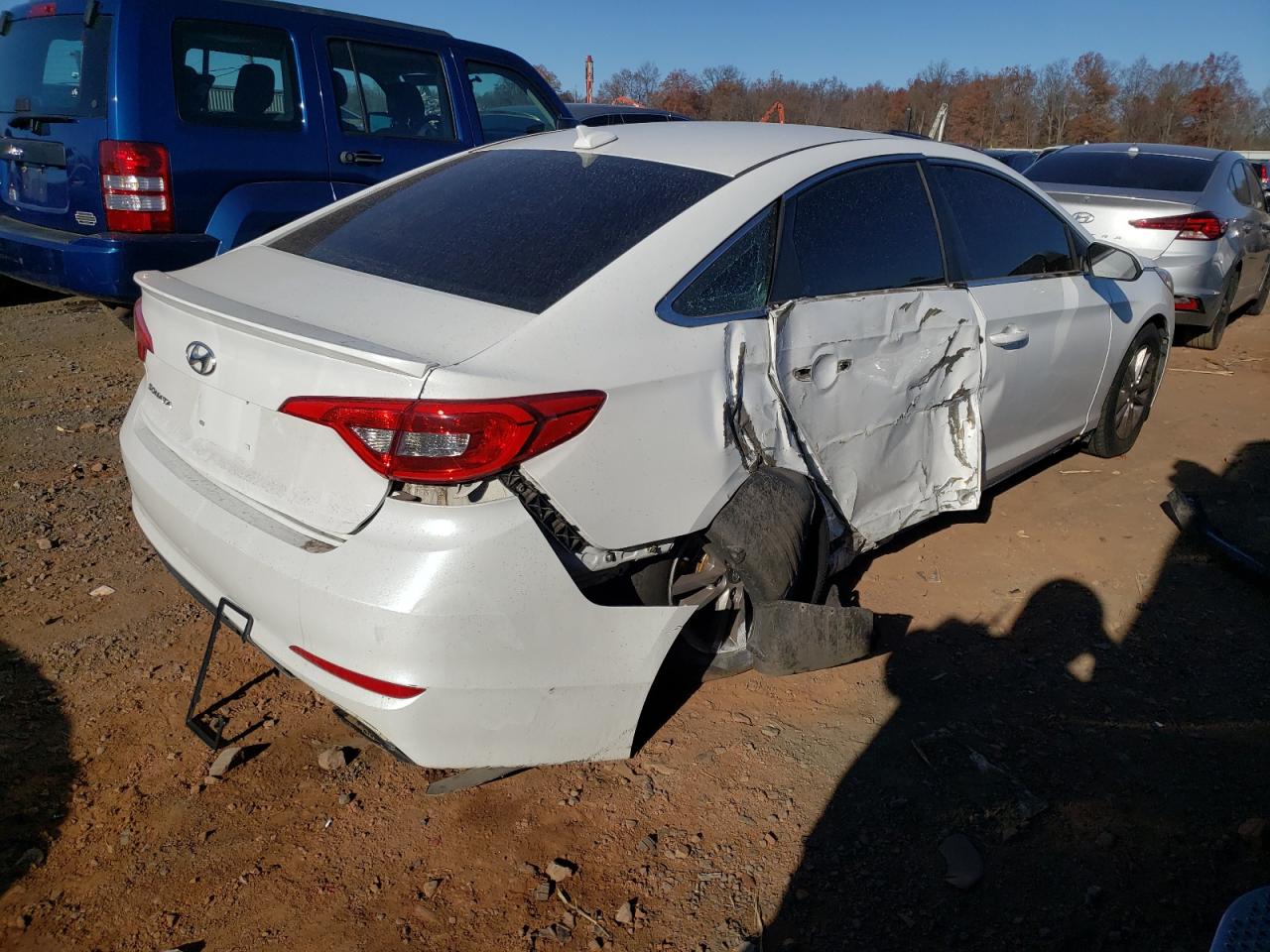 Image 3 of 2015 HYUNDAI SONATA SE 2015 with VIN 5NPE24AF9FH014761
