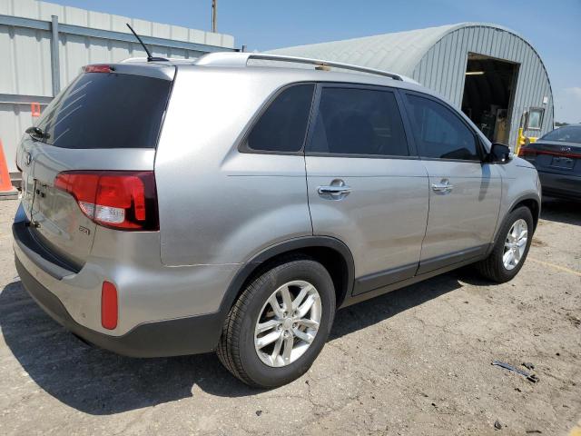 Изображение 3 2015 KIA SORENTO LX 2015 с VIN 5XYKT4A64FG596842