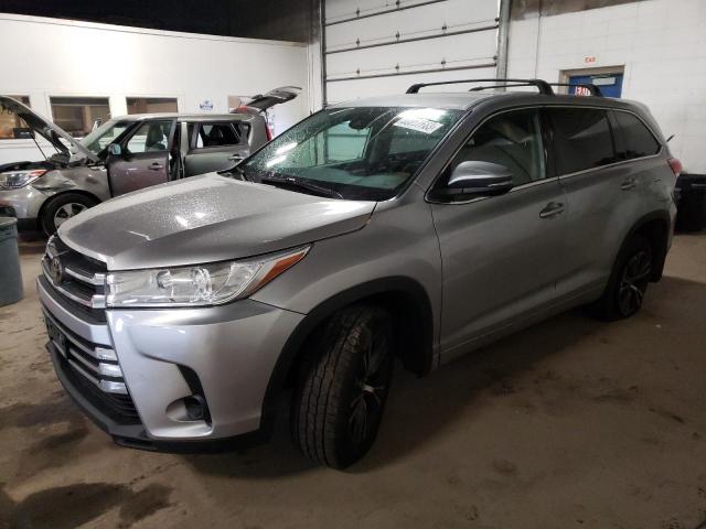 Image 1 of 2018 TOYOTA HIGHLANDER LE 2018 with VIN 5TDBZRFH5JS853914