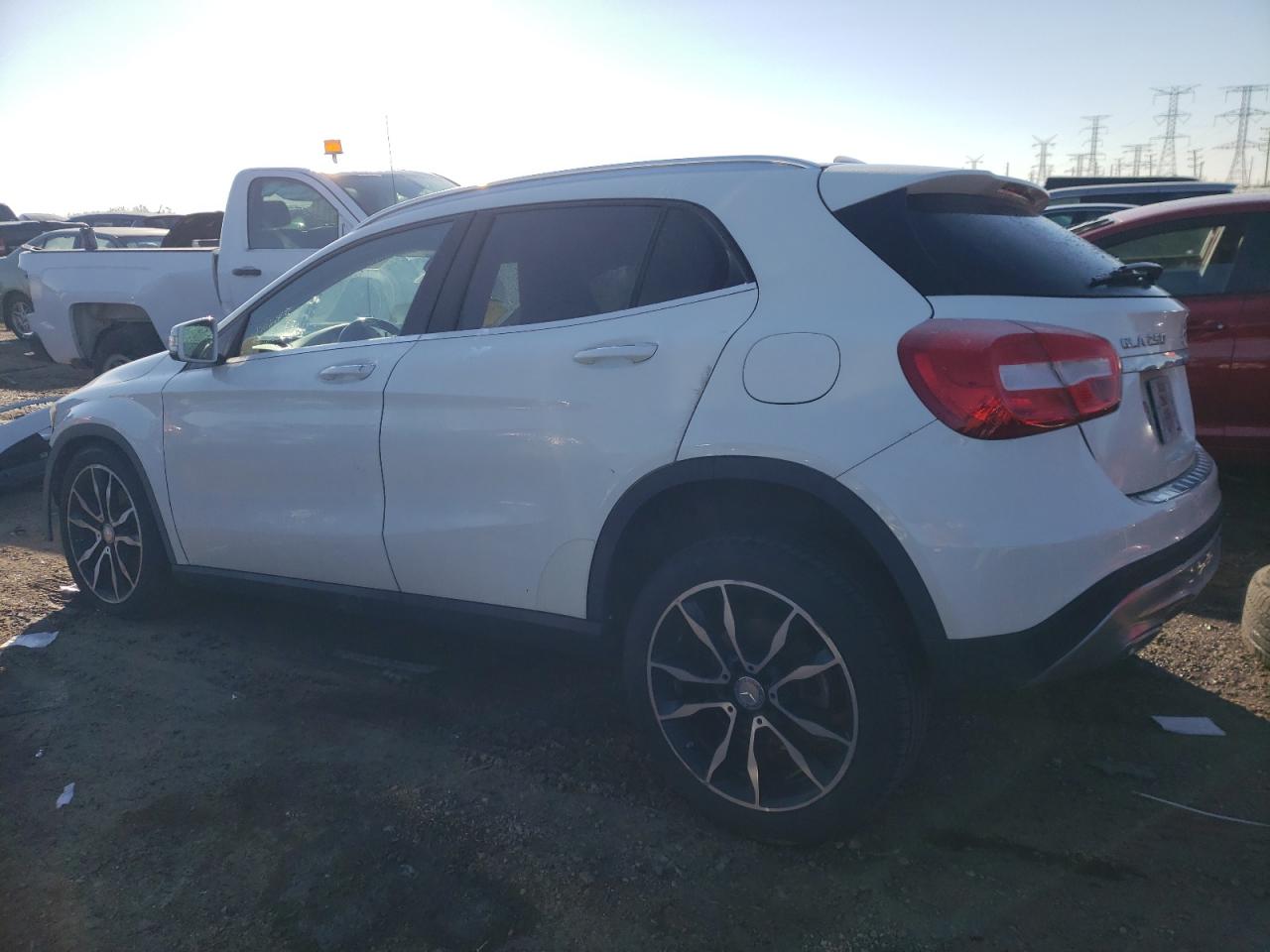 Изображение 2 2015 MERCEDES-BENZ GLA 250 4MATIC 2015 с VIN WDCTG4GBXFJ160326