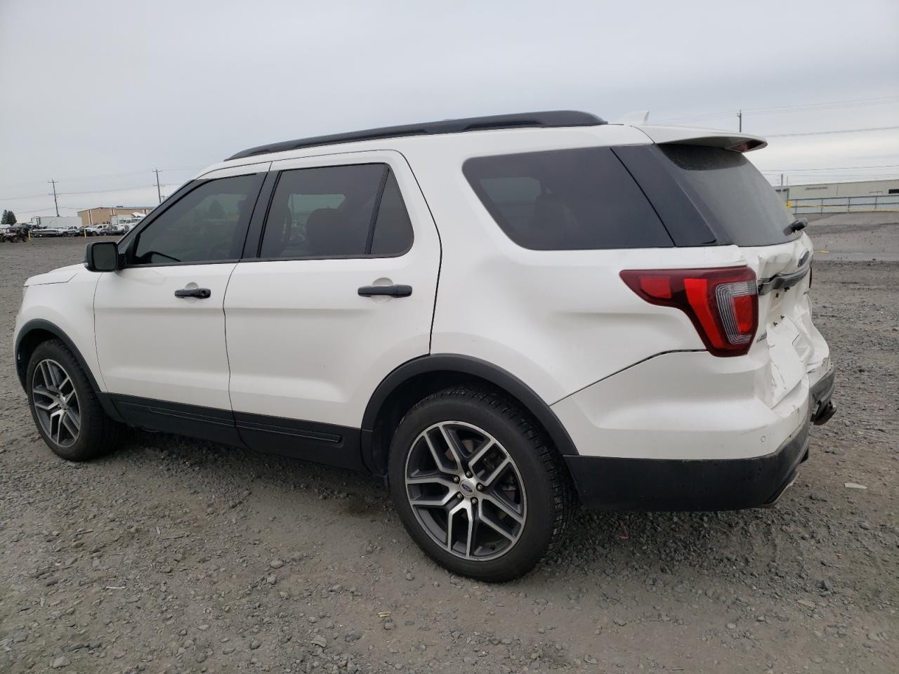 Obraz 2 z 2016 FORD EXPLORER SPORT 2016 z VIN 1FM5K8GT9GGD29873
