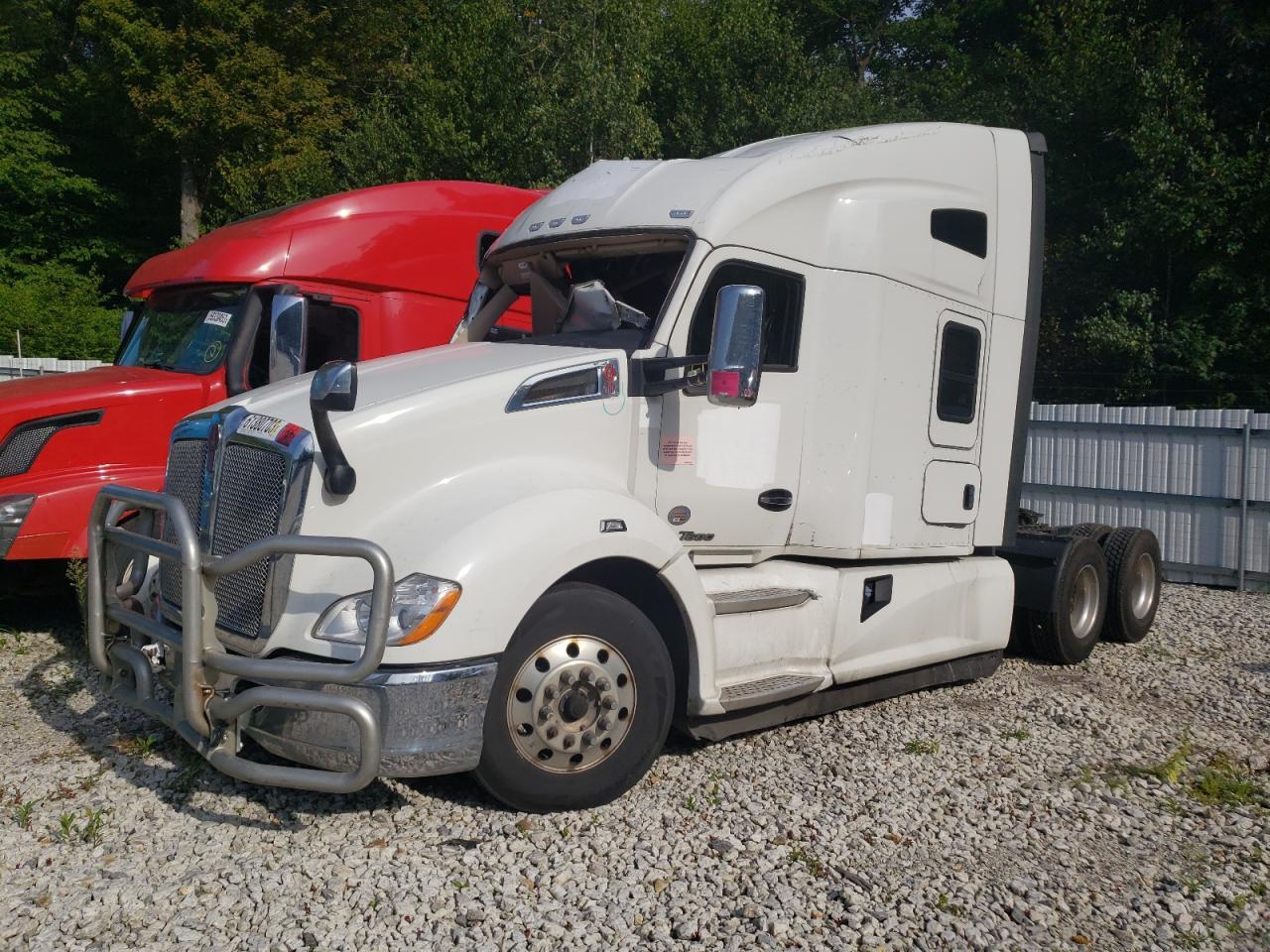 Изображение 2 2020 KENWORTH CONSTRUCTION T680 2020 с VIN 1XKYDP9X7LJ399105