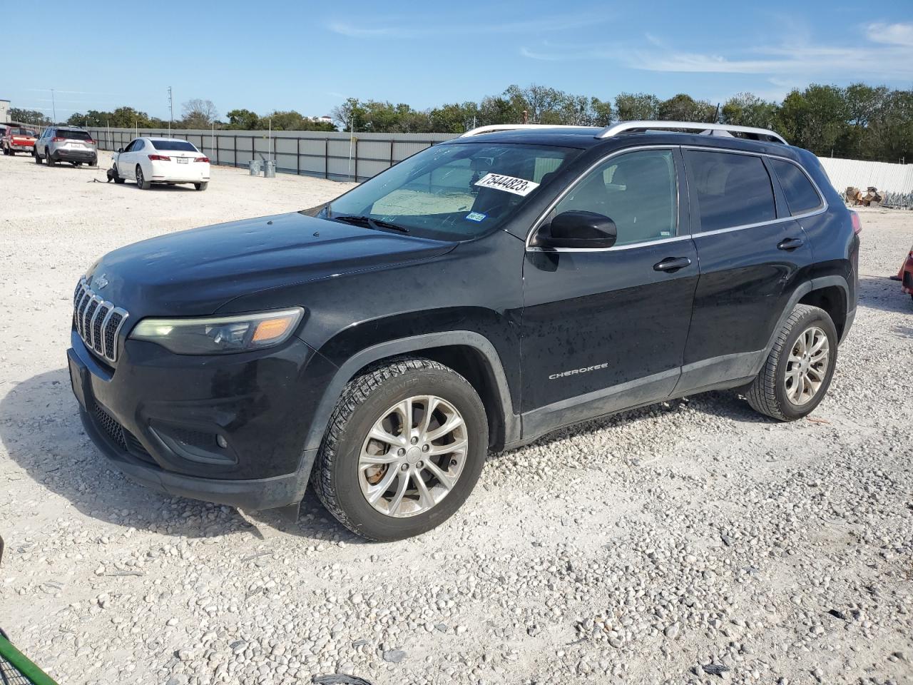 2019 JEEP CHEROKEE LATITUDE 2019 image