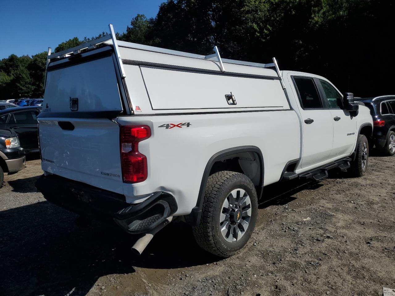 Image 3 of 2022 CHEVROLET SILVERADO K2500 CUSTOM 2022 with VIN 1GC4YME74NF197024
