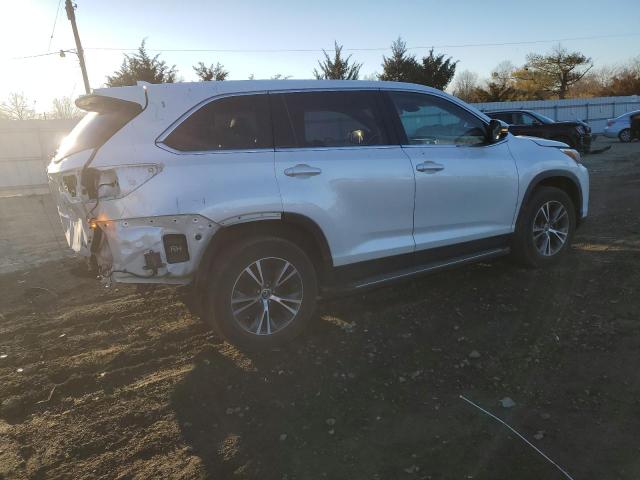 Изображение 3 2019 TOYOTA HIGHLANDER LE 2019 с VIN 5TDBZRFHXKS976528