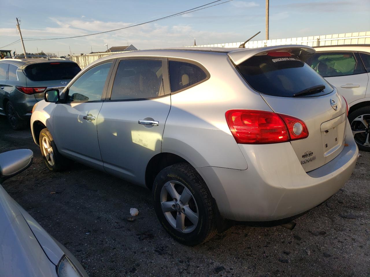 Obraz 2 z 2010 NISSAN ROGUE S 2010 z VIN JN8AS5MV6AW605385