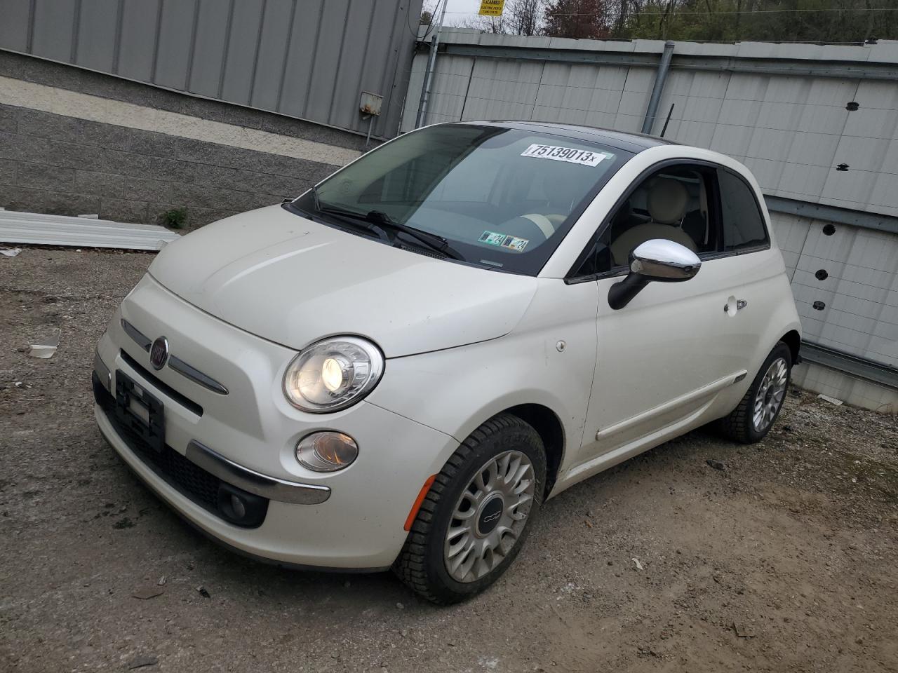 Image 1 of 2015 FIAT 500 LOUNGE 2015 with VIN 3C3CFFCR9FT513708