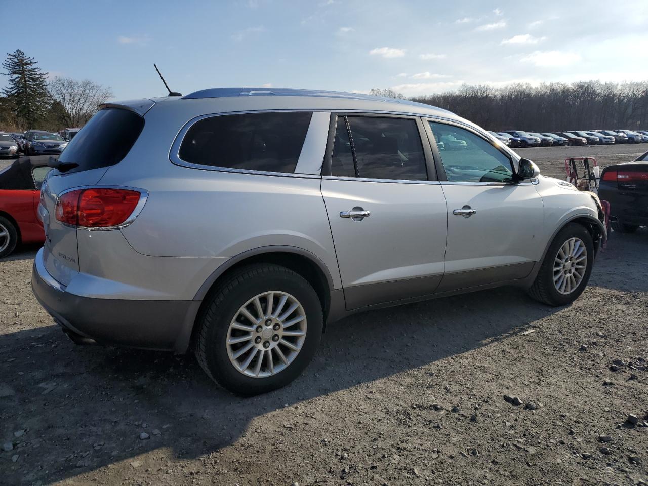 Obraz 3 z 2011 BUICK ENCLAVE CX 2011 z VIN 5GAKVAED3BJ321024