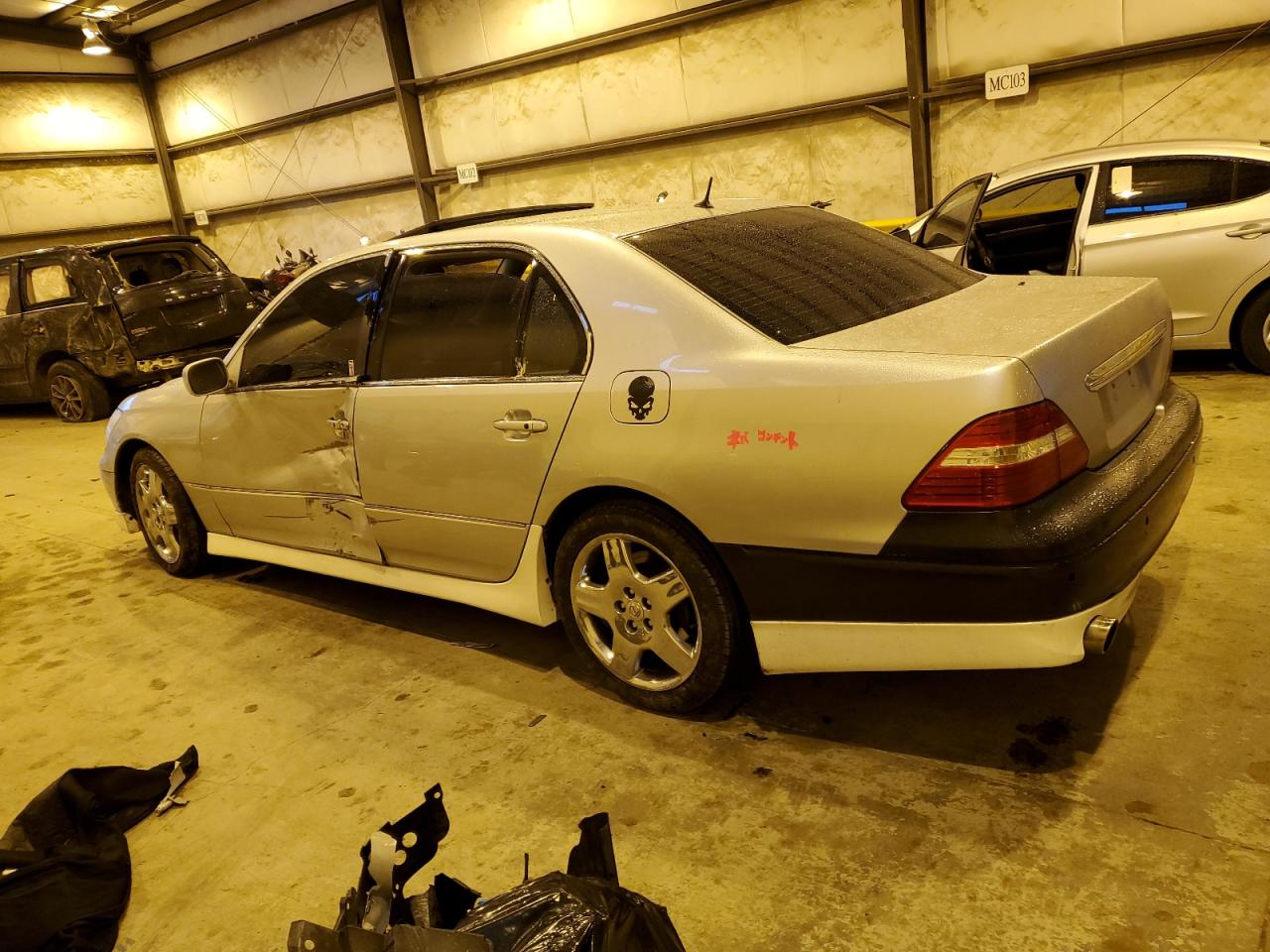 Obraz 2 z 2005 LEXUS LS 430 2005 z VIN JTHBN36F455000728