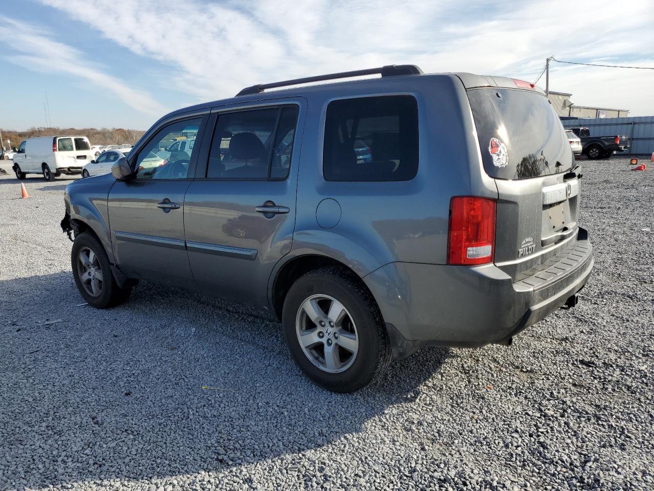 Изображение 2 2010 HONDA PILOT EX 2010 с VIN 5FNYF3H44AB021463
