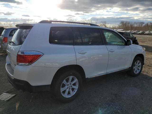 Image 3 of 2013 TOYOTA HIGHLANDER BASE 2013 with VIN 5TDBK3EH3DS199213