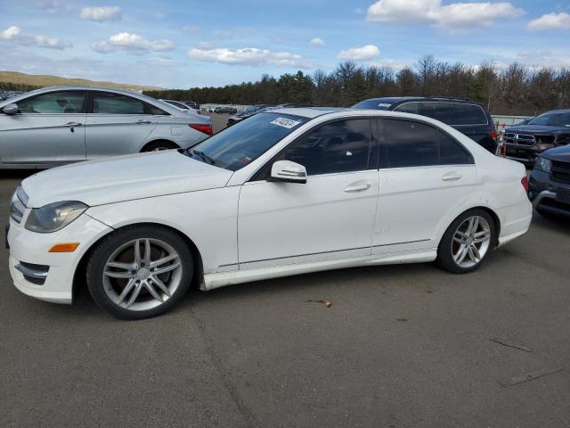 Obraz 1 z 2013 MERCEDES-BENZ C 300 4MATIC 2013 z VIN WDDGF8AB4DR281805