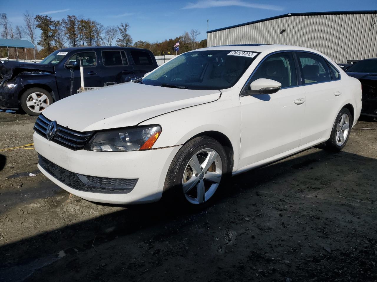Изображение 1 2012 VOLKSWAGEN PASSAT SE 2012 с VIN 1VWBP7A32CC010096