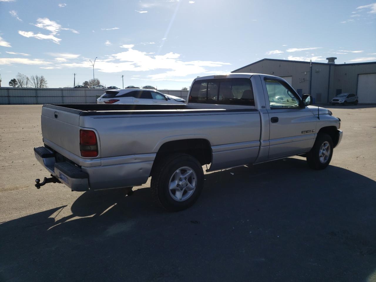 Obraz 3 z 2001 DODGE RAM 1500  2001 z VIN 1B7HC16Z51S277027