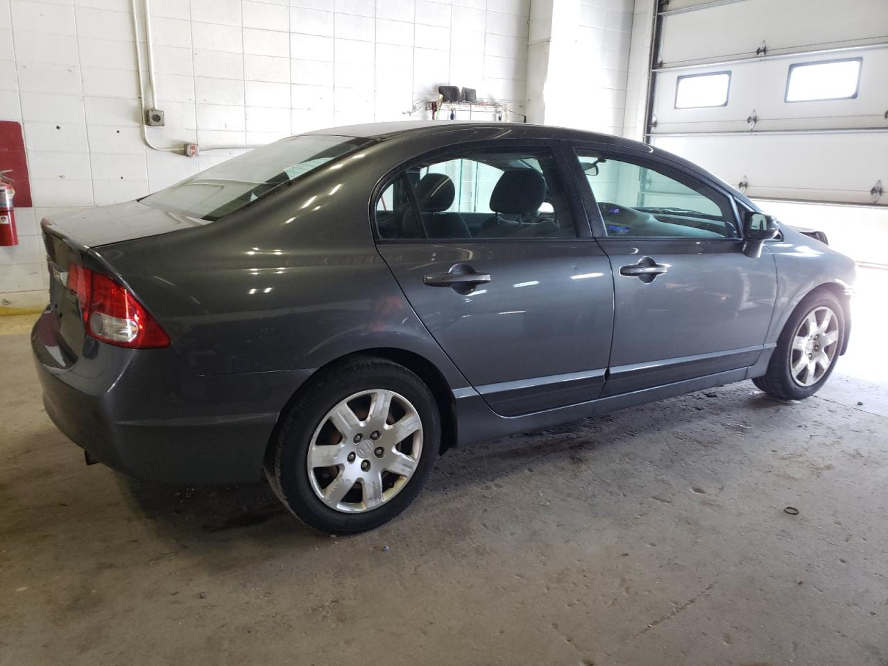 Obraz 3 z 2011 HONDA CIVIC LX 2011 z VIN 19XFA1F51BE040775