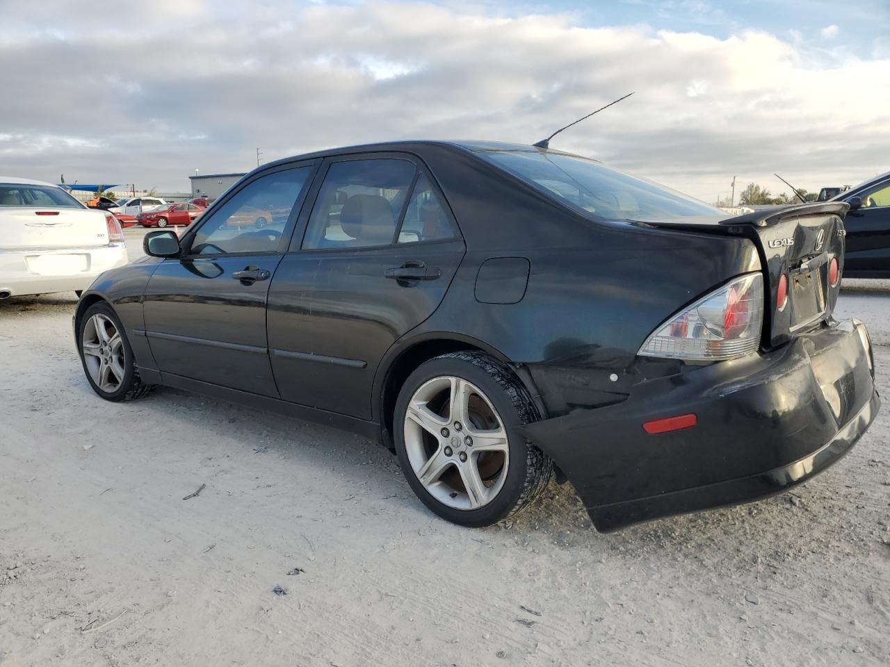 Image 2 of 2005 LEXUS IS 300 2005 with VIN JTHBD192650100049