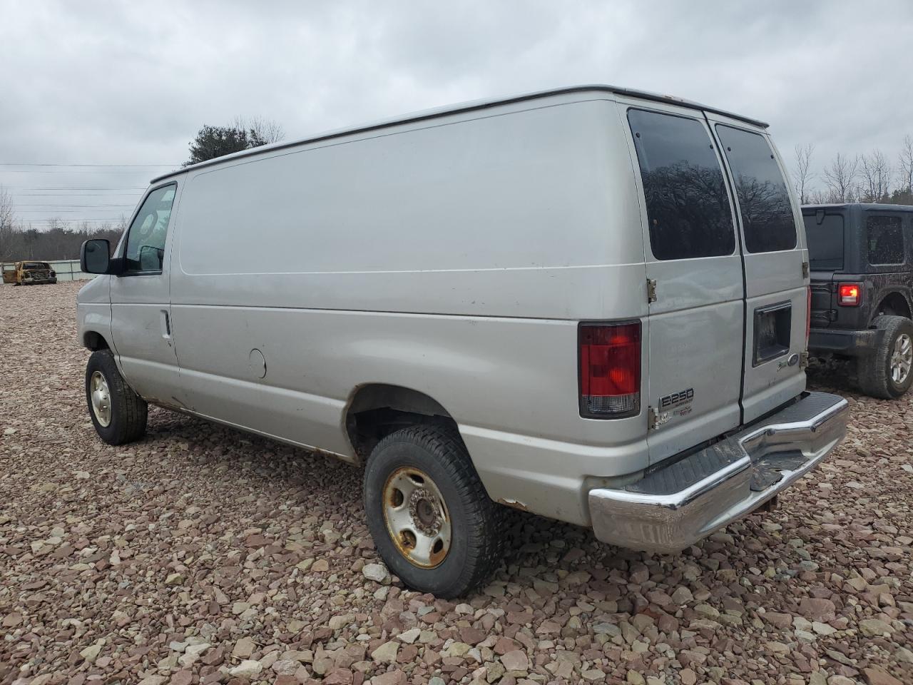 Image 2 of 2012 FORD ECONOLINE E250 VAN 2012 with VIN 1FTNE2EL3CDB23231