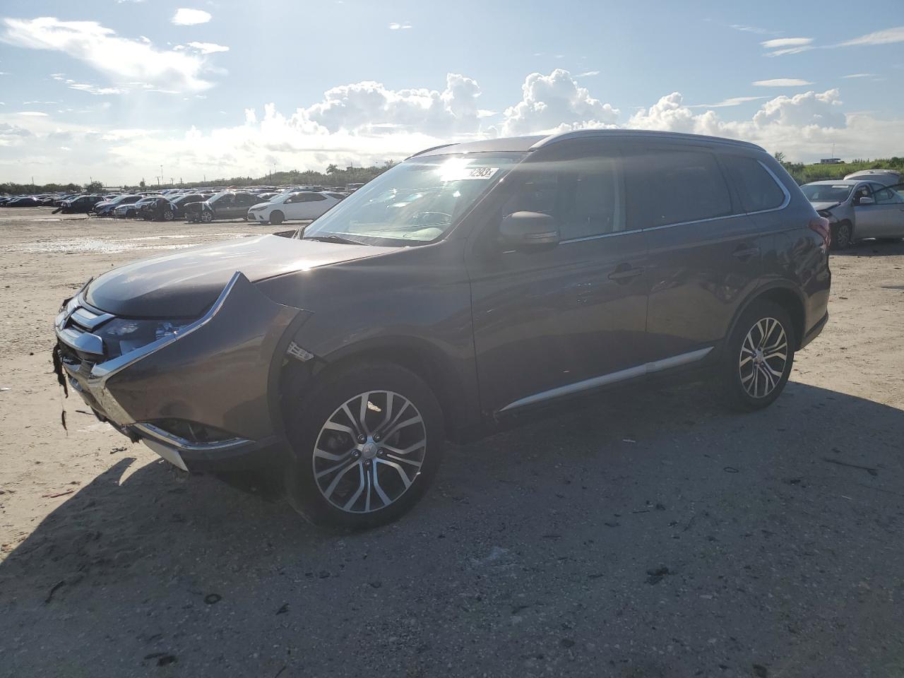 Image 1 of 2018 MITSUBISHI OUTLANDER SE 2018 with VIN JA4AD3A37JZ069486