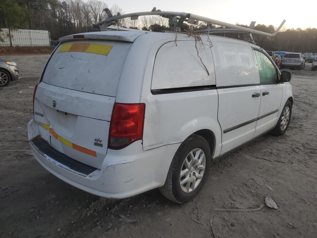 Image 3 of 2013 RAM TRADESMAN  2013 with VIN 2C4JRGAG2DR812121