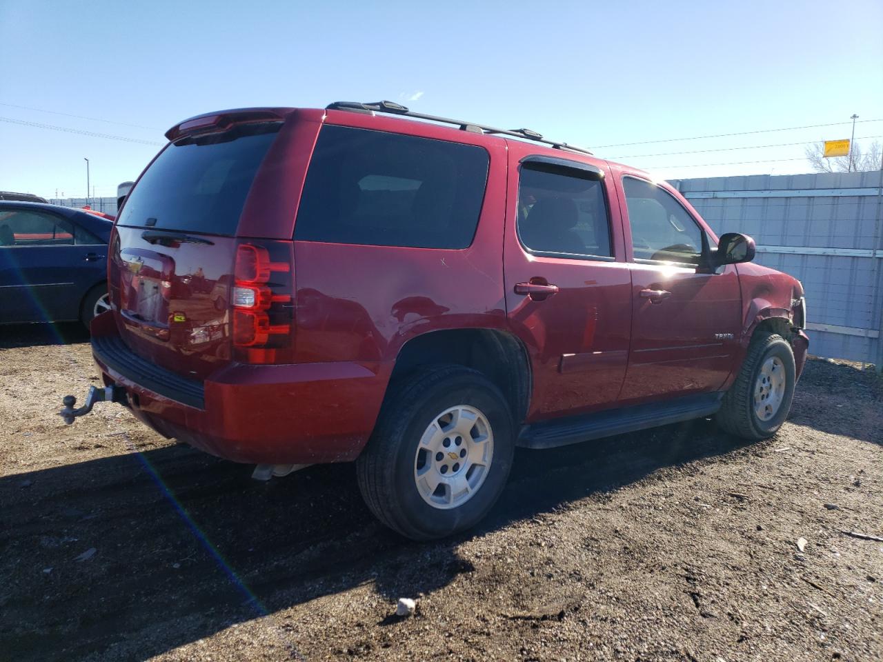 Image 3 of 2013 CHEVROLET TAHOE K1500 LS 2013 with VIN 1GNSKAE02DR375897