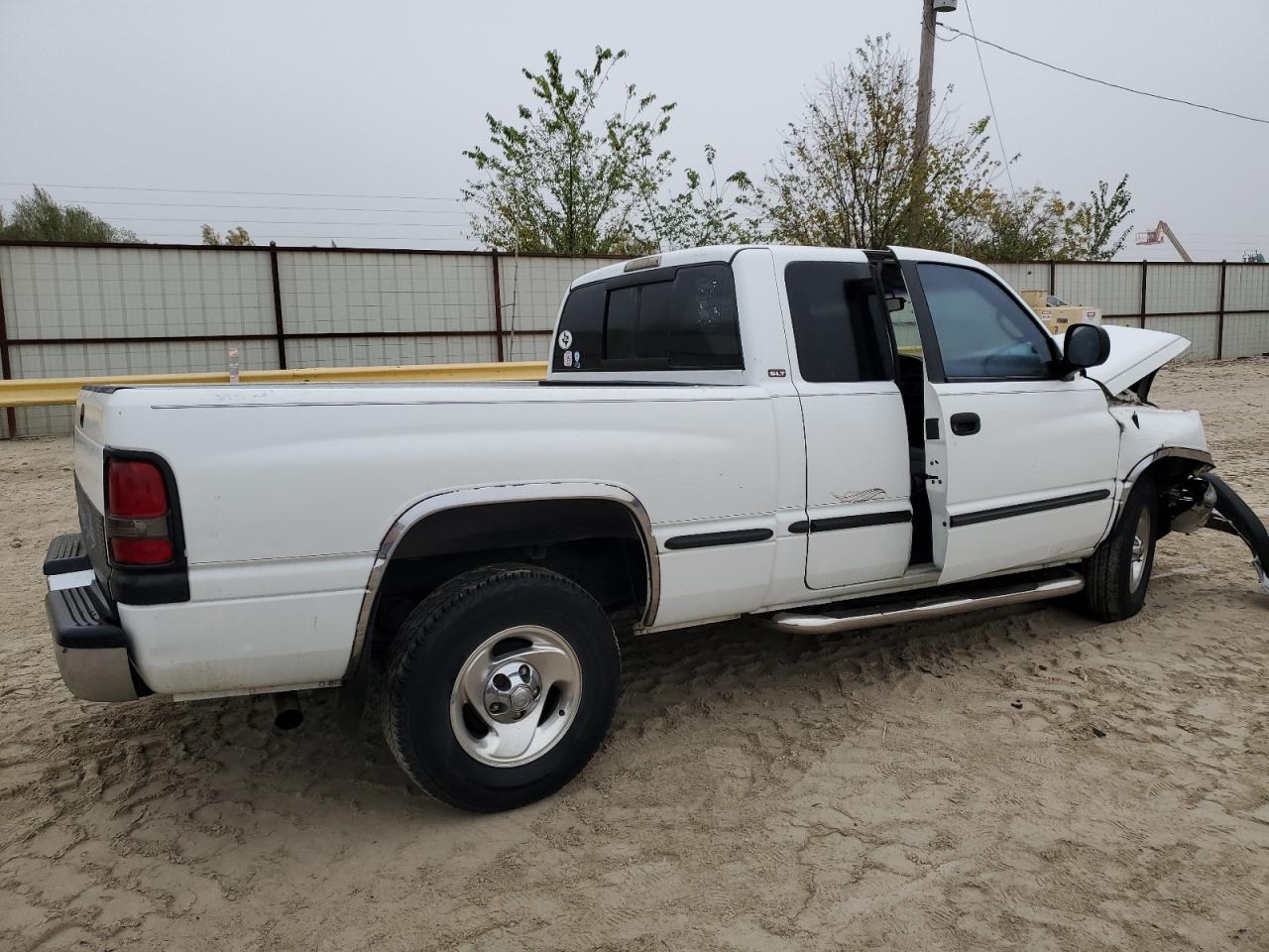 Изображение 3 1998 DODGE RAM 1500  1998 с VIN 1B7HC13Z5WJ102861