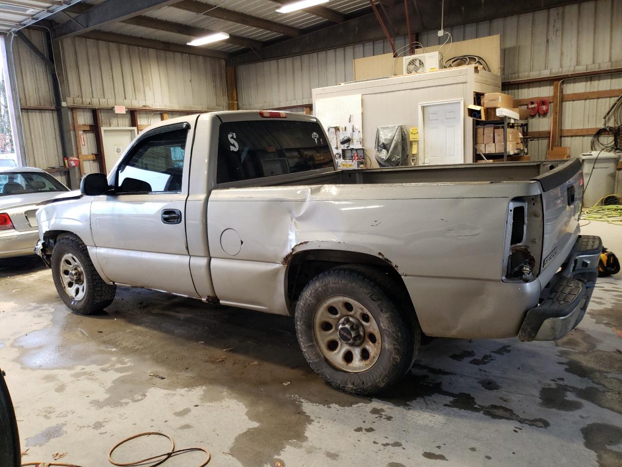 Obraz 2 z 2006 GMC NEW SIERRA C1500 2006 z VIN 3GTEC14X36G250072