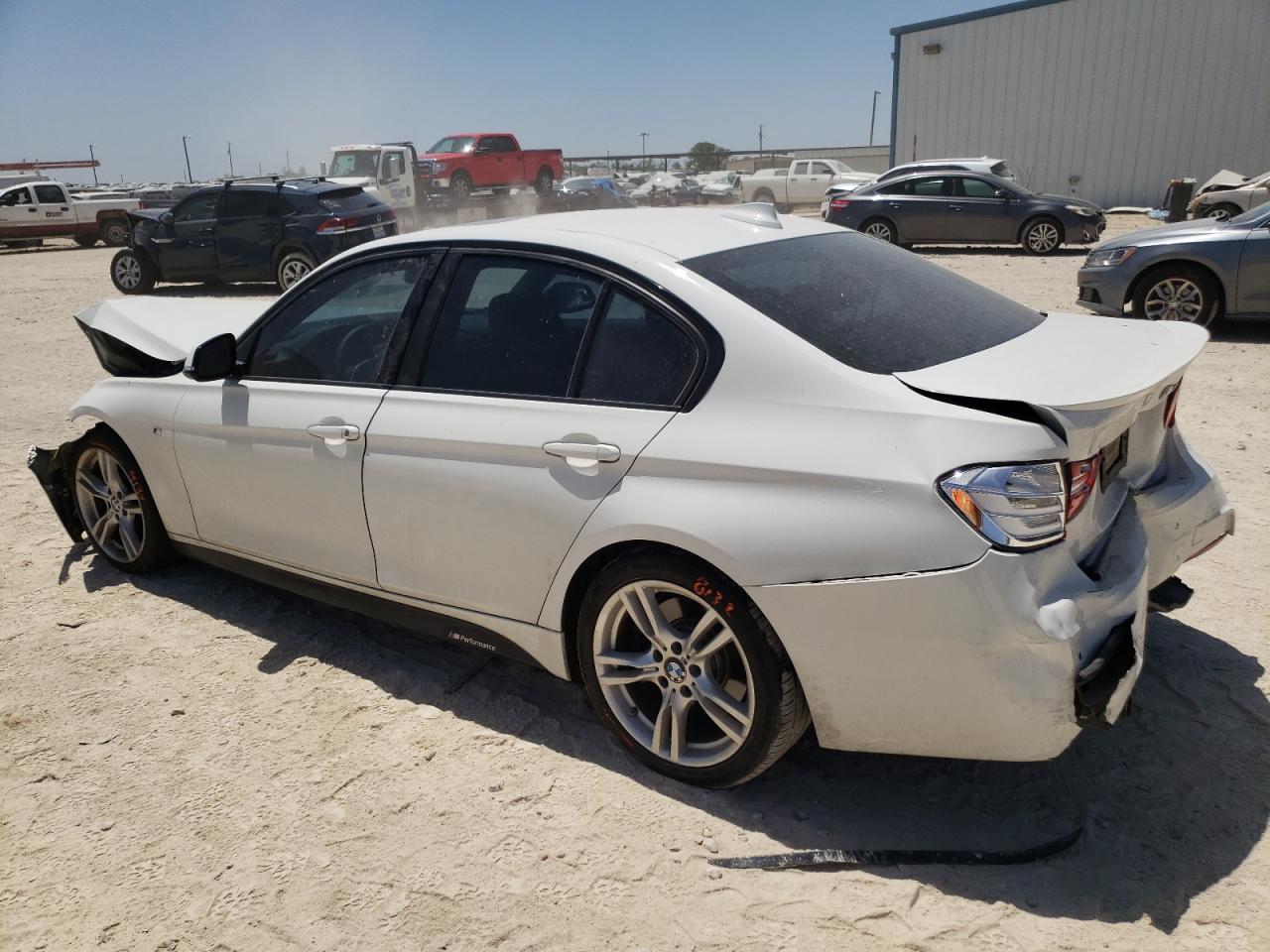 Obraz 2 z 2015 BMW 328 I 2015 z VIN WBA3A5G54FNS82757