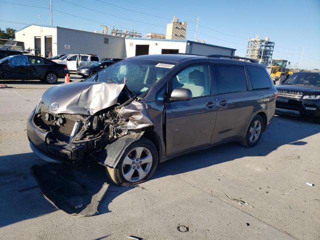 Obraz 1 z 2017 TOYOTA SIENNA LE 2017 z VIN 5TDKZ3DC0HS843046