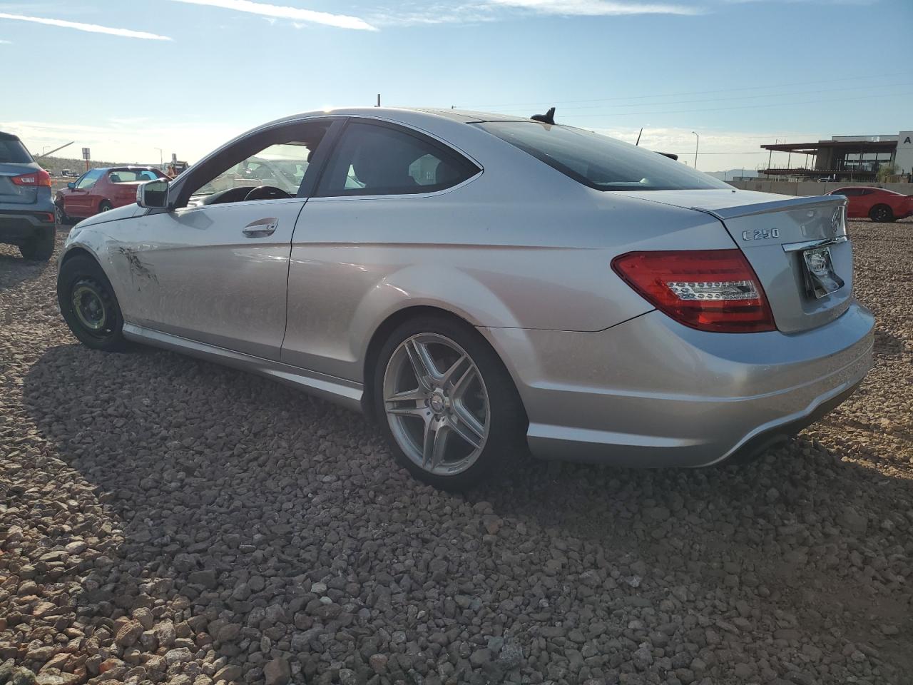 Obraz 2 z 2013 MERCEDES-BENZ C 250 2013 z VIN WDDGJ4HB5DF951702