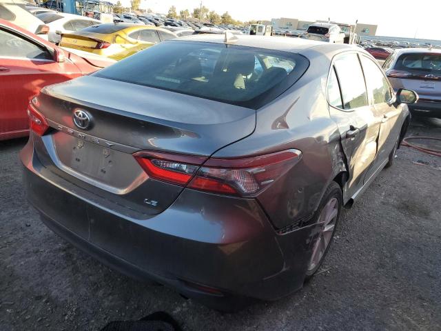 Obraz 3 z 2022 TOYOTA CAMRY LE 2022 z VIN 4T1C11AK6NU003299