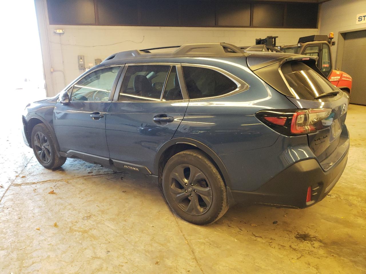 Изображение 2 2020 SUBARU OUTBACK ONYX EDITION XT 2020 с VIN 4S4BTGHD6L3233766